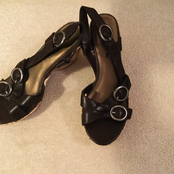 Brand new American Eagle wedges - Picture 1 of 1